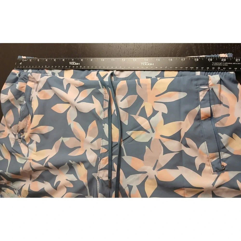 44° North Stretch Men's Size 1X Floral Print Omni Shade Shorts‎ #505C